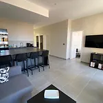 Le Provence Διαμέρισμα *